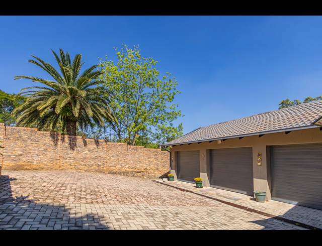 4 BEDROOM HOUSE FOR SALE IN BOSKRUIN
